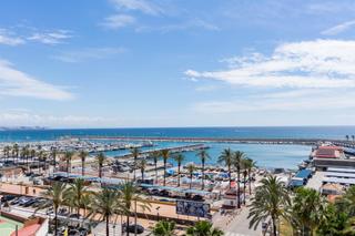 Appartamento in Puerto Deportivo. Piso en primera linea de playa, puerto deportivo fuengirola