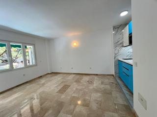 Estudi a Playa de la Fontanilla. Amplio estudio reformado 2a linea de playa centro de marbella