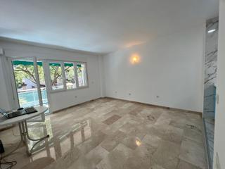 Estudi a Playa de la Fontanilla. Amplio estudio reformado 2a linea de playa centro de marbella