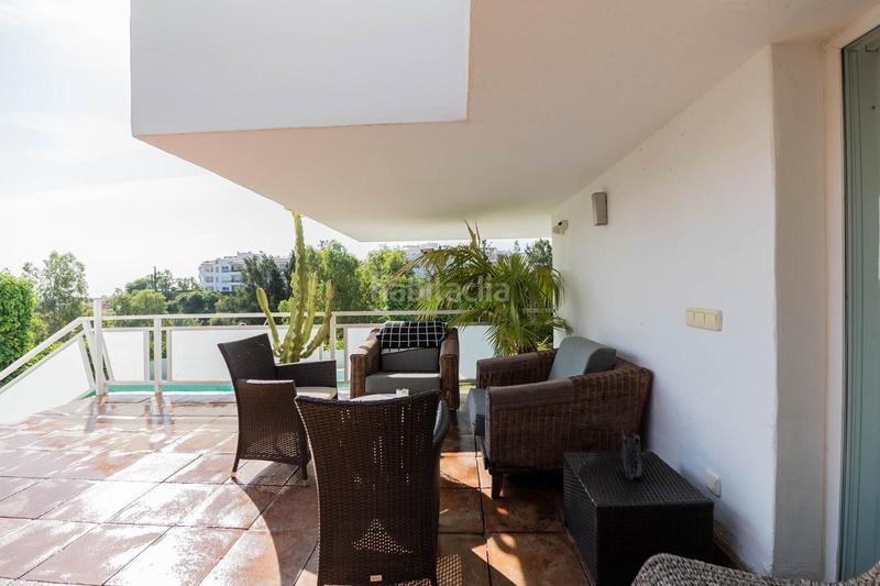 Foto 40d5fc6d-5144-45b5-968b-3bb94800183c. Chalet villa con vistas despejadas en jardines del águila costa en Mijas