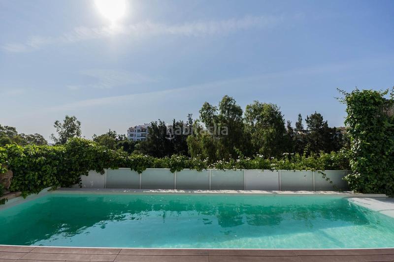 Foto 61cd4cfb-85c2-4dd7-a9c2-4f9c1824bfd8. Chalet villa con vistas despejadas en jardines del águila costa en Mijas