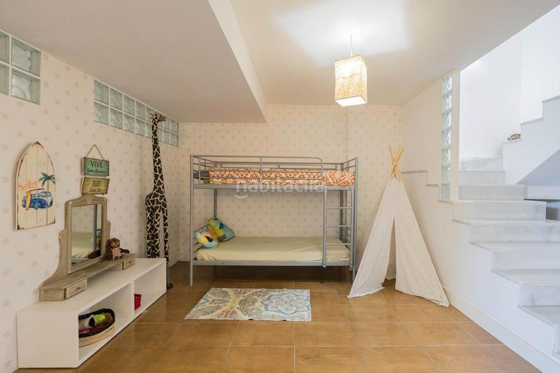 Foto ef3d7351-db51-4cc3-ad58-69f4322faf19. Chalet villa con vistas despejadas en jardines del águila costa en Mijas