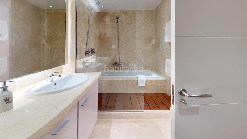 Foto 0650c968-529c-43e5-be44-909df2747b47. Pis amb aparcament piscina a Chullera Manilva