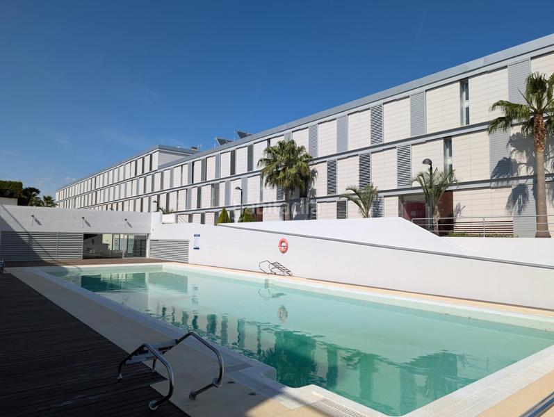 Foto 81e41b6c-8691-4a94-b04a-dc4dbcebeefd. Pis amb aparcament piscina a Chullera Manilva