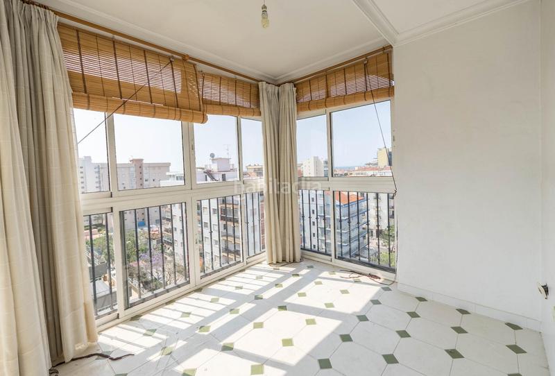 Foto b54a874b-fa54-455f-b044-b5cfafa6e68f. Ático amplio y céntrico ático con terraza y vistas al mar en Fuengirola