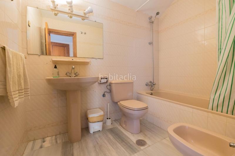 Foto e4d6dbf6-657d-48f4-bb7b-e58a95fde827. Ático amplio y céntrico ático con terraza y vistas al mar en Fuengirola