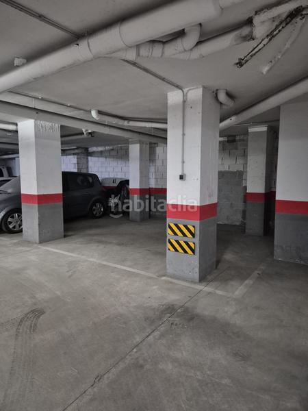 Foto f5fb9815-b6cf-42e0-9e3d-ec73c00035ac. Parking coche plaza de parking en torreblanca, en Fuengirola