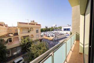 Apartament a Los Árboles. Exclusivo apartamento en mijas con vistas despejadas