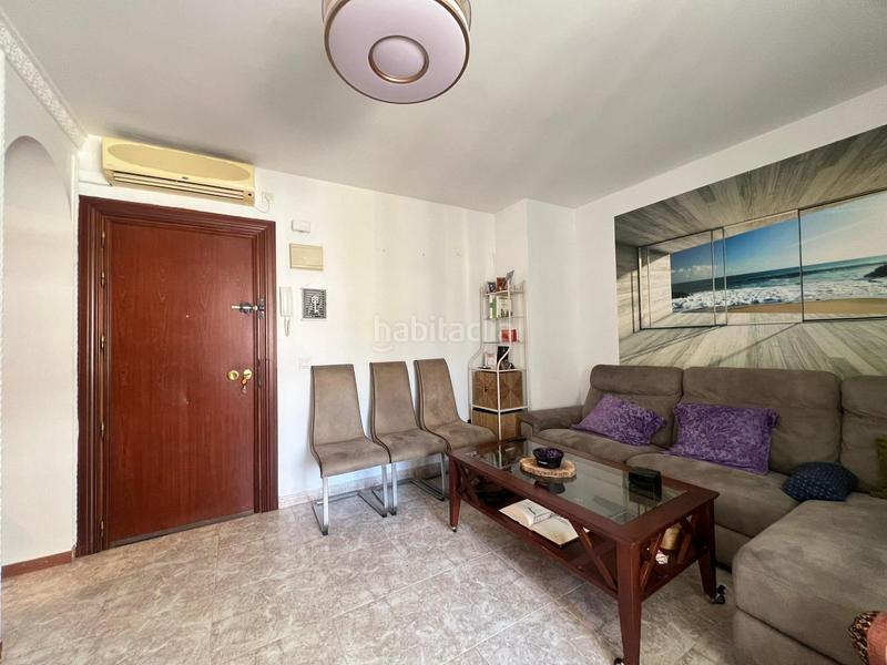 Foto f8beccbe-eaf1-410f-b9f5-37dfe6f85559. Estudio  reformado con habitación independiente a 700 m del mar en Torremolinos