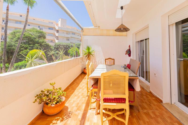 Foto 2dba13a5-7aeb-48b7-a1b5-6b54f31bc38d. Planta baja  con gran terraza, garaje y jardín de invierno en Riviera del Sol en Mijas