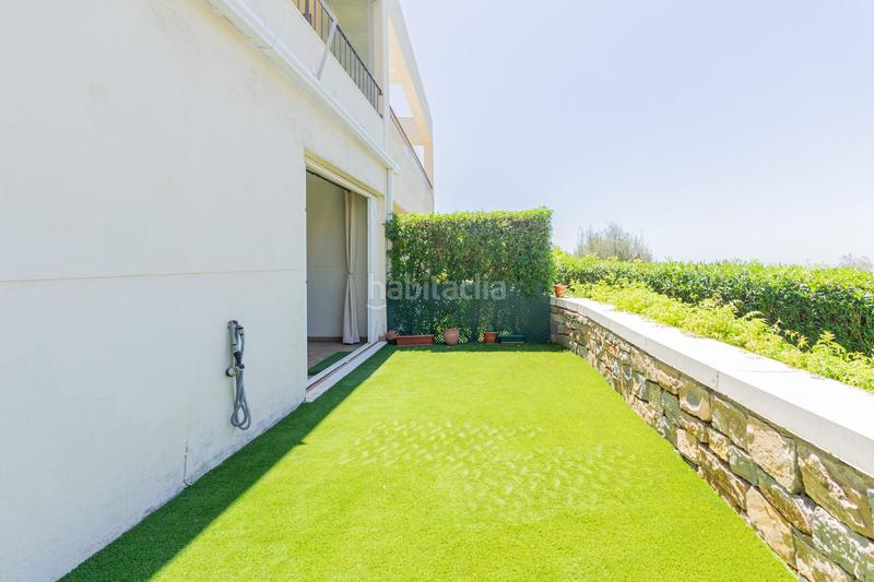 Foto 7e1e03fa-1c21-428f-bb1b-6a81cc35380c. Duplex avec chauffage parking piscine dans Alto de los Monteros Marbella