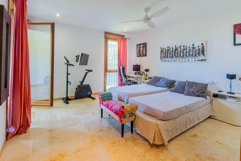 Foto ca7c9af6-b907-471b-8752-0a840450b244. Duplex avec chauffage parking piscine dans Alto de los Monteros Marbella