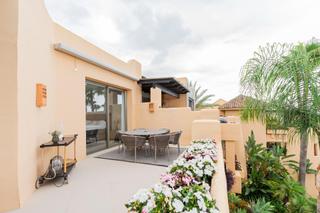 Attique à Sierra Blanca. Impresionante ático reformado con vistas panorámicas en la milla