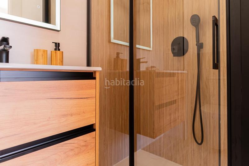 Foto f8df9900-e8d9-446f-9724-51558d6ac115. Piso luminoso piso reformadom en el corazon en Ayuntamiento Torremolinos