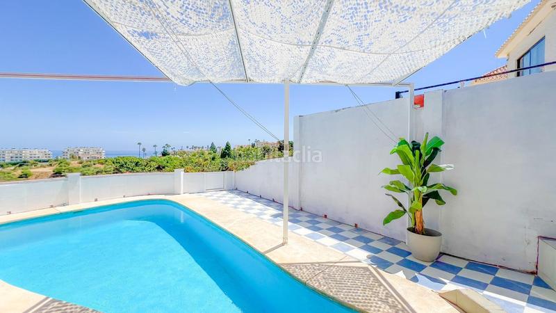 Foto 325e402a-0759-4a0e-a992-c5fb9a08ed4d. Chalet villa con espectaculares vistas al mar a metros de la playa, en Mijas