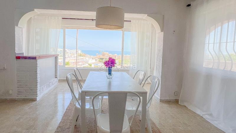 Foto 33583aae-bdb1-4857-8de3-54def45bc5c7. Chalet villa con espectaculares vistas al mar a metros de la playa, en Mijas