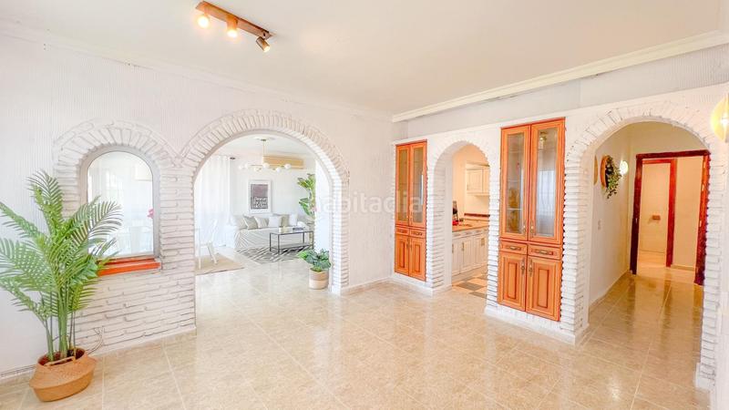 Foto 53b79521-5713-49e4-9d16-e75cb51b9748. Chalet villa con espectaculares vistas al mar a metros de la playa, en Mijas