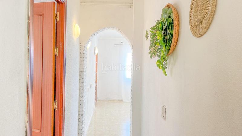 Foto a1feabc5-6b3c-4ac6-9ec3-3ffd9e69d993. Chalet villa con espectaculares vistas al mar a metros de la playa, en Mijas