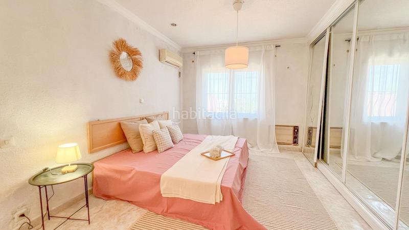 Foto a46298c1-fb1b-4206-a4d9-47d50d401adc. Chalet villa con espectaculares vistas al mar a metros de la playa, en Mijas
