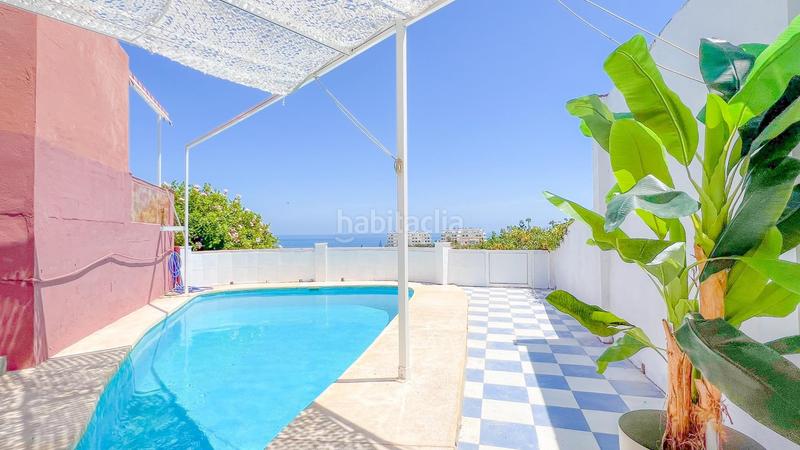 Foto bc4b8114-b1f4-42c0-869d-f27f11dacdda. Chalet villa con espectaculares vistas al mar a metros de la playa, en Mijas
