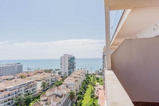 Apartament a Cortijo Torrequebrada. Lujo con vistas al mar en benalmádena