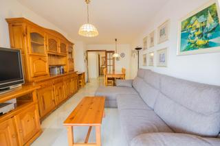 Apartamento en Los Boliches. Tu refugio en los boliches espacio, mar y sabor mediterráneo