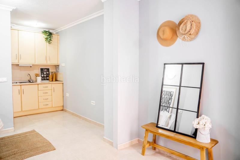 Foto 4c693331-1e8e-48dd-8d40-f350fadd9605. Local comercial local y piso en segunda linea de playa en Fuengirola