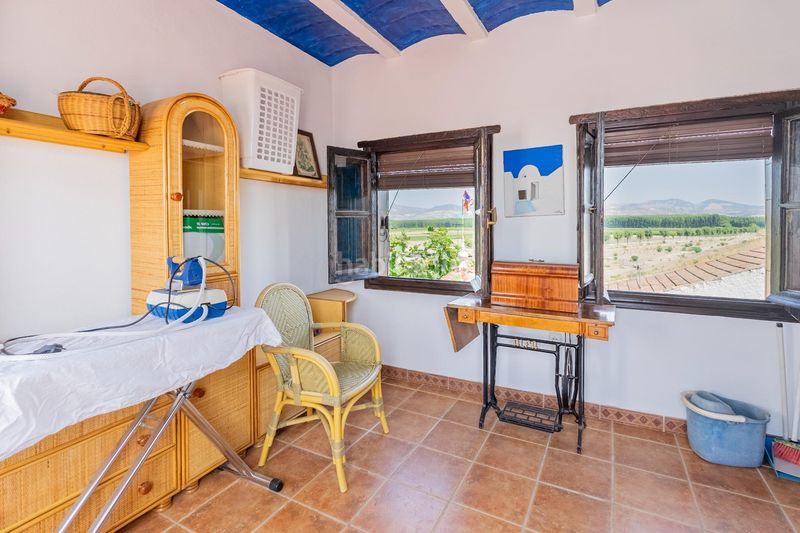 Foto c8abbc3f-d2e0-4815-94da-d564206ba447. Chalet impecable villa en romilla , granada 160 m2 en Chauchina