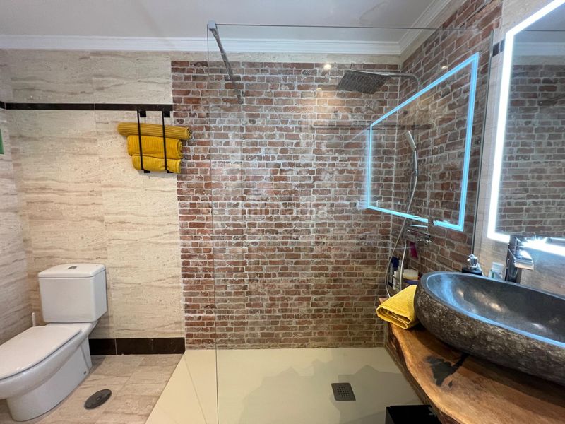 Foto 722e18d9-e4a0-4a44-97fc-50d2d5775123. Àtic a puerto de Estepona Estepona