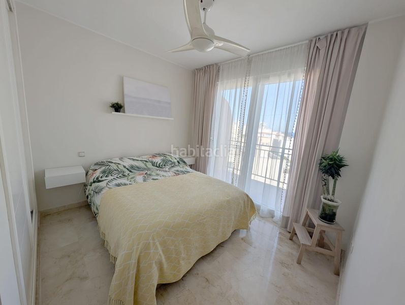Foto ab6983a7-3804-4c51-bf03-01605b4058ef. Àtic a puerto de Estepona Estepona
