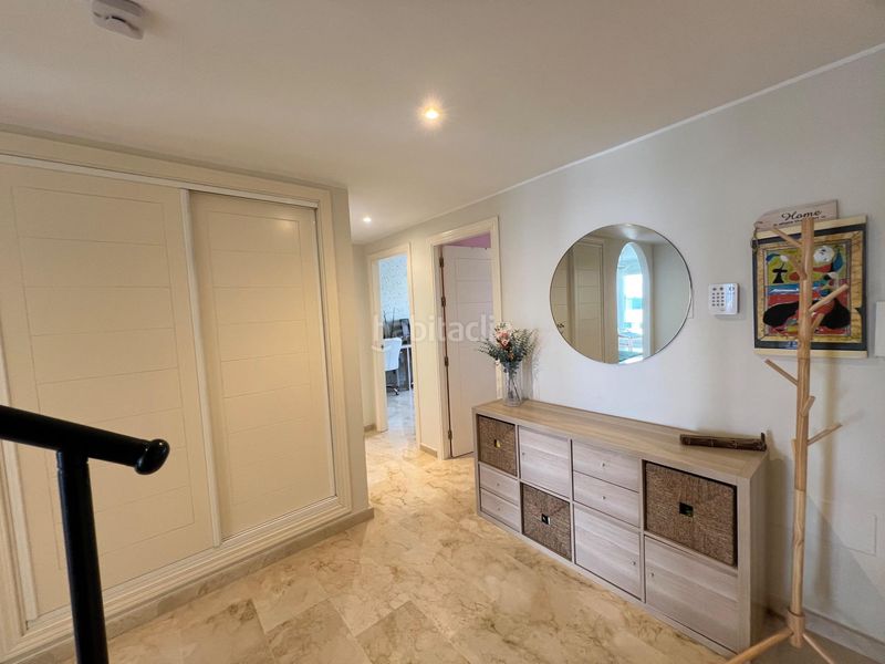 Foto e401323c-5df3-49b9-b8cc-a008e5b51c93. Àtic a puerto de Estepona Estepona