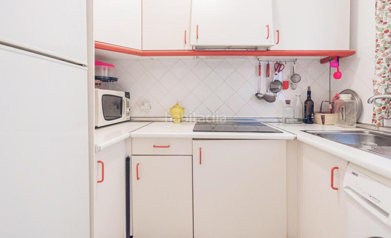 Foto 48a2d1b6-e18b-4bf3-b7c7-b15e01ff3699. Piccolo appartamento con parcheggio piscina in Cabopino - Artola Marbella