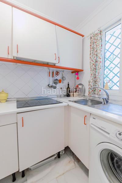 Foto ad5ff71c-42b9-4c5e-ad74-62ef6d834a26. Piccolo appartamento con parcheggio piscina in Cabopino - Artola Marbella