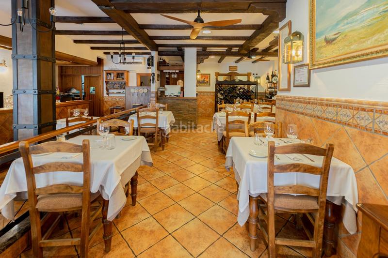 Foto 7885f0e3-5f5f-494f-af97-27524c351619. Alquiler local comercial traspaso de restaurante centro en Fuengirola