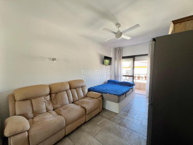 Foto b5f416d4-4d63-499c-ac44-e7b9e85b5fcd. Estudio  con licencia y reformado a 900m del mar! en Torremolinos