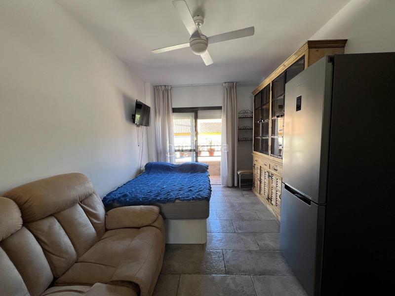 Foto fc0b7f1b-33aa-47f8-95eb-e66a3aa8d777. Estudio  con licencia y reformado a 900m del mar! en Torremolinos
