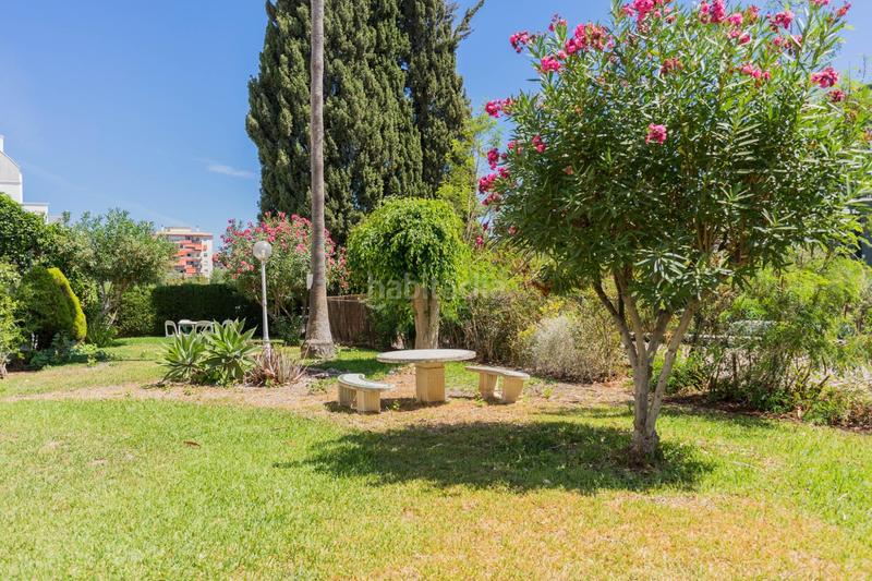 Foto 2f9a8379-fe4d-44fb-b5e5-4953919f1993. Casa adosada chalet adosado de 5 dormitorios con terraza y piscina comunitaria en Los Boliches, en Fuengirola