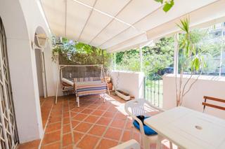Casa adossada a Los Boliches. Chalet adosado en los boliches, fuengirola con gran terraza, bal