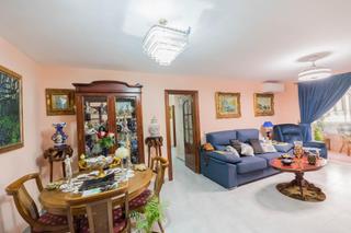 Apartament a Centro ciudad. Hermoso piso reformado de 3 dormitorios en una ubicación privile