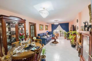 Apartament a Centro ciudad. Hermoso piso reformado de 3 dormitorios en una ubicación privile