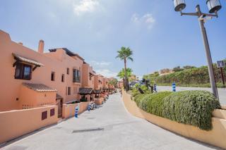 Apartament  Calle de cristóbal colón de calahonda. Venta de apartamento calahonda