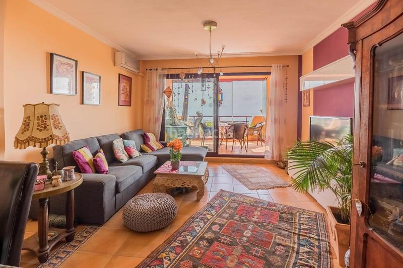 Foto 9a0c75d8-4e1a-47a5-af4c-fd2f88e840ce. Appartement avec parking dans Calahonda Mijas