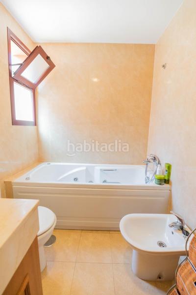 Foto a2bc0fbf-d5c5-486c-a186-0b4138f7e211. Appartement avec parking dans Calahonda Mijas