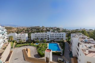 Ático en Calahonda. Venta de ático con exclusivo solarium en miraflores mijas