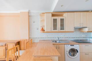 Studio in Loma de los Riscos. Estudio con piscina a solo 850 metros del mar