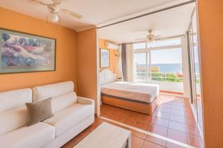 Studio à Loma de los Riscos. Estudio con piscina a solo 850 metros del mar