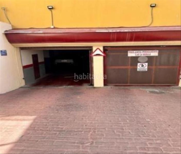 Foto 65aaf3c9-2fe9-45e2-b9ea-60fd9f7472e7. Parking voiture dans Centro ciudad Fuengirola