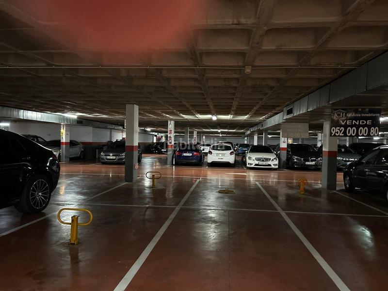 Foto b29a4067-2e5f-4d18-9b64-04ffe054720d. Parking voiture dans Centro ciudad Fuengirola