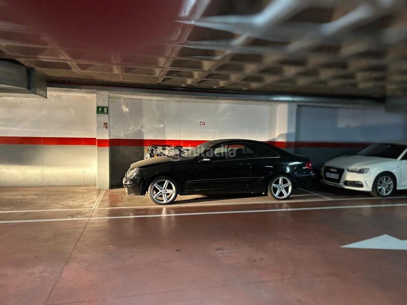 Foto d8cdc9f2-fbd9-45f9-aad7-58fcb8679c79. Parking voiture dans Centro ciudad Fuengirola