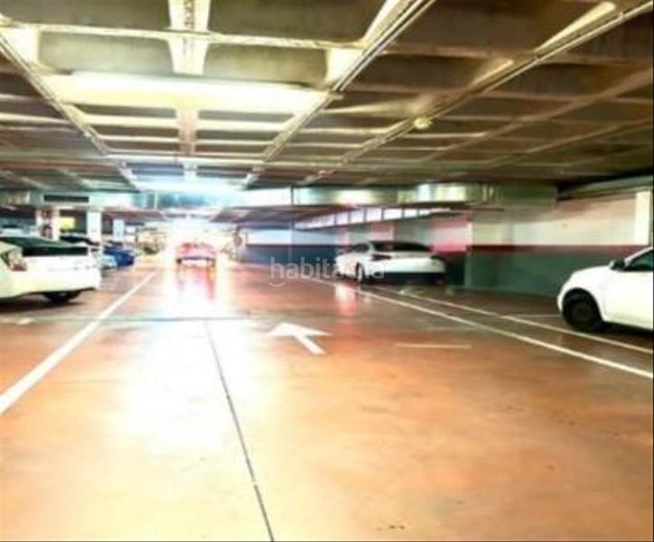 Foto f1dc0d08-6b40-4b99-b61a-a5518950be7c. Parking voiture dans Centro ciudad Fuengirola